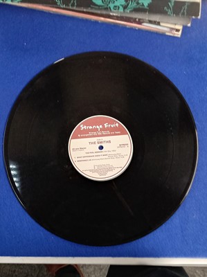 Lot 488 - Twenty records by The Smiths and Morrissey