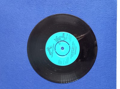 Lot 488 - Twenty records by The Smiths and Morrissey