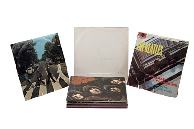 Lot 465 - Twelve Beatles vinyl records