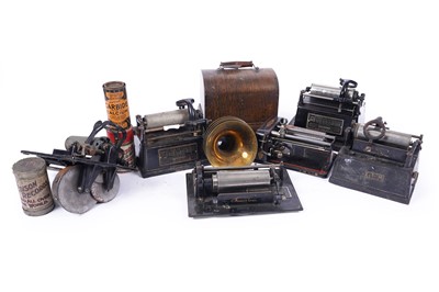 Lot 522 - A collection of Edison phonograph parts