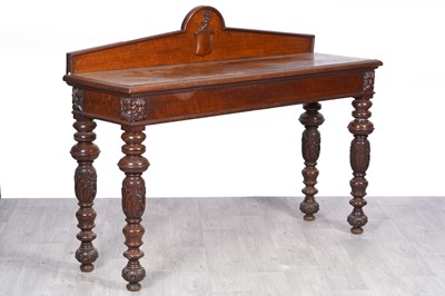 Lot 20 - A Victorian oak side table