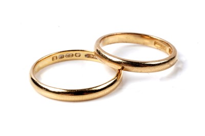 Lot 8 - Two 22ct gold wedding bands