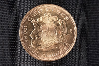 Lot 163 - Chile, 100 Pesos gold coin 1954