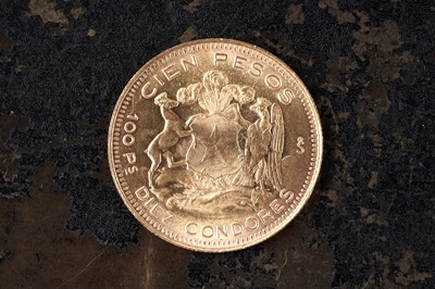 Lot 166 - Chile, 100 Pesos gold coin 1959