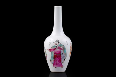 Lot 318 - A Chinese bottle vase
