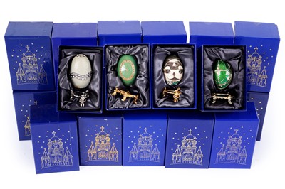 Lot 587 - A collection of twenty-one boxed Atlas Editions decorative Faberge Eggs