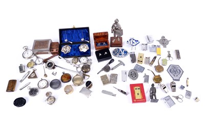 Lot 602 - A collection of collector's items