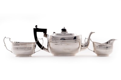 Lot 196 - A 1930s silver three-piece tea service of Streamline Moderne influence