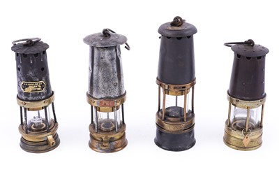 Lot 364 - A collection of miner’s lamps