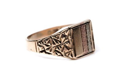 Lot 58 - Two modern 9ct gold signet rings