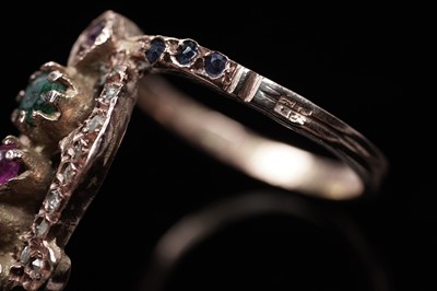 Lot 61 - An Egyptian ruby, sapphire, emerald, and diamond ring