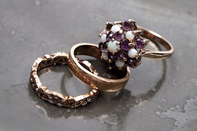 Lot 63 - Three rings, including an opal and amethyst cluster