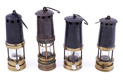 Lot 367 - A collection of miner's lamps