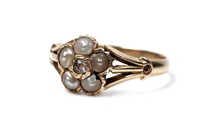 Lot 91 - A Victorian seed pearl and diamond ring