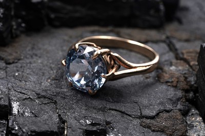 Lot 97 - A 20th Century Swiss blue topaz ring
