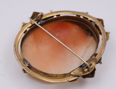 Lot 100 - Victorian and later costume jewellery