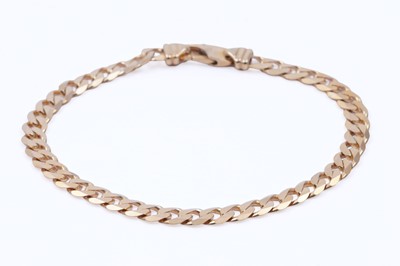 Lot 35 - A 9ct gold flat curb-link bracelet