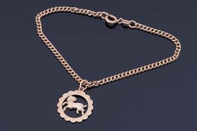 Lot 44 - A 9ct gold curb-link bracelet