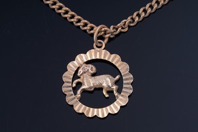 Lot 44 - A 9ct gold curb-link bracelet