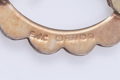 Lot 44 - A 9ct gold curb-link bracelet