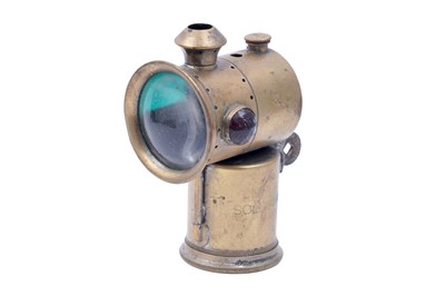 Lot 161 - A collection of lamp parts