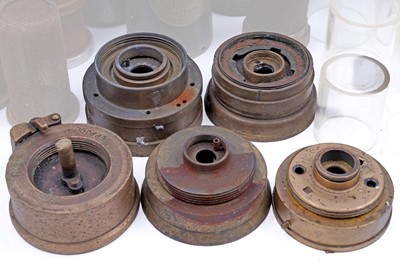 Lot 161 - A collection of lamp parts