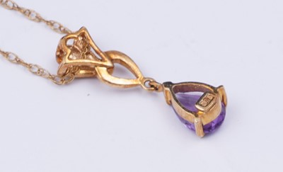 Lot 47 - Modern gemstone pendants
