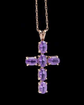 Lot 47 - Modern gemstone pendants