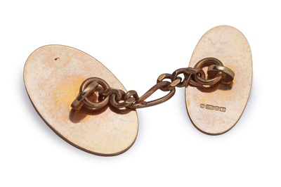 Lot 49 - A pair of 9ct gold cufflinks