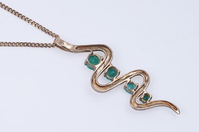 Lot 50 - A contemporary emerald pendant necklace