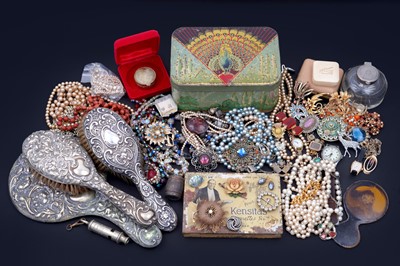 Lot 151 - A collection of costume jewellery and dressing accessories
