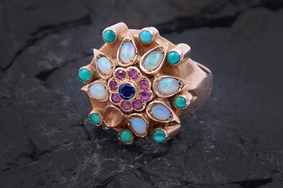 Lot 85 - A bespoke gemstone ring
