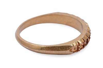 Lot 87 - A Victorian gold ring modelled after the antique | Discovered by a metal detectorist