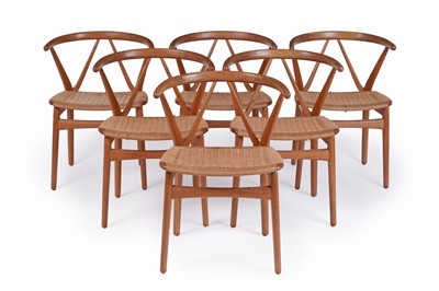 Lot 58 - Henning Kjaernulf for Bruno Hansen: a set of six ‘Model 255 Wishbone’ dining chairs