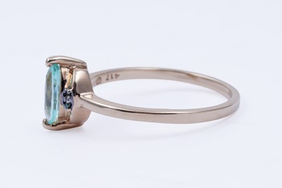 Lot 27 - A contemporary Paraiba tourmaline ring