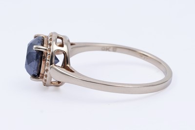 Lot 29 - A single stone black diamond ring