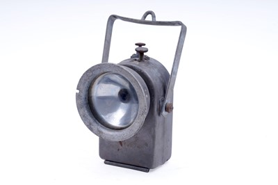 Lot 154 - A collection of electric lamps