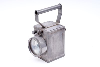 Lot 154 - A collection of electric lamps