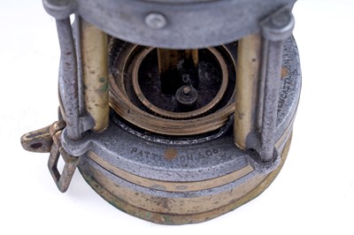 Lot 223 - A selection of lamp parts