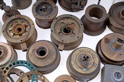 Lot 217 - A selection of lamp parts