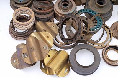 Lot 217 - A selection of lamp parts