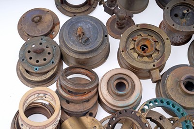 Lot 217 - A selection of lamp parts