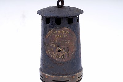 Lot 217 - A selection of lamp parts