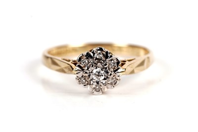 Lot 43 - A 1970s diamond star pattern ring