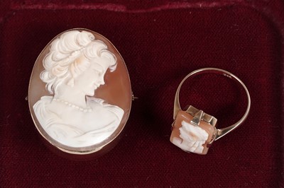Lot 35 - A modern cameo brooch; and a cameo ring