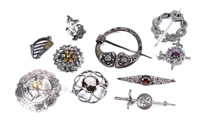 Lot 37 - A collection of Scottish silver brooches