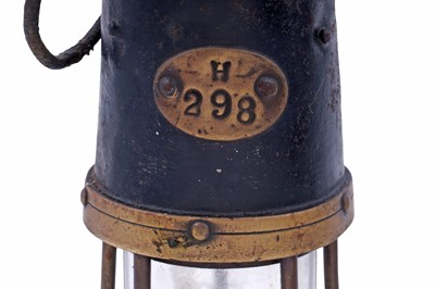 Lot 248 - A collection of miners lamps and lamp parts
