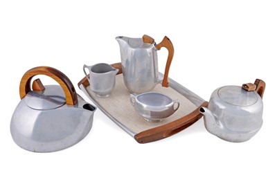 Lot 191 - A Picquot-Ware tea service