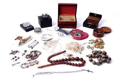 Lot 100 - Silver and costume jewellery