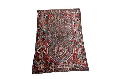 Lot 133 - An early 20th Century hand-knotted and naturally dyed Shiraz rug